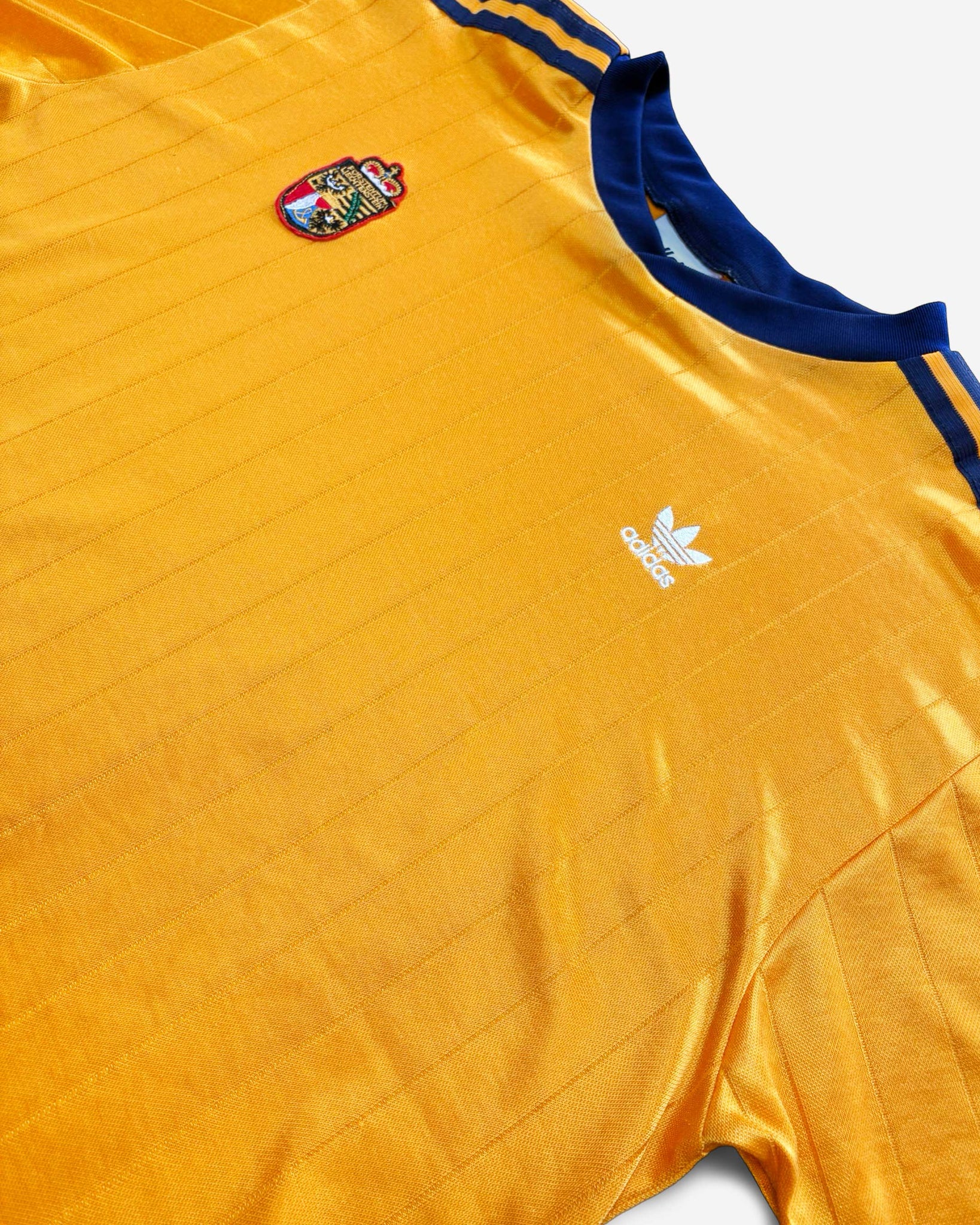 Camiseta Vintage Adidas Liechtenstein 1982 2ª Equipación *Excelente*